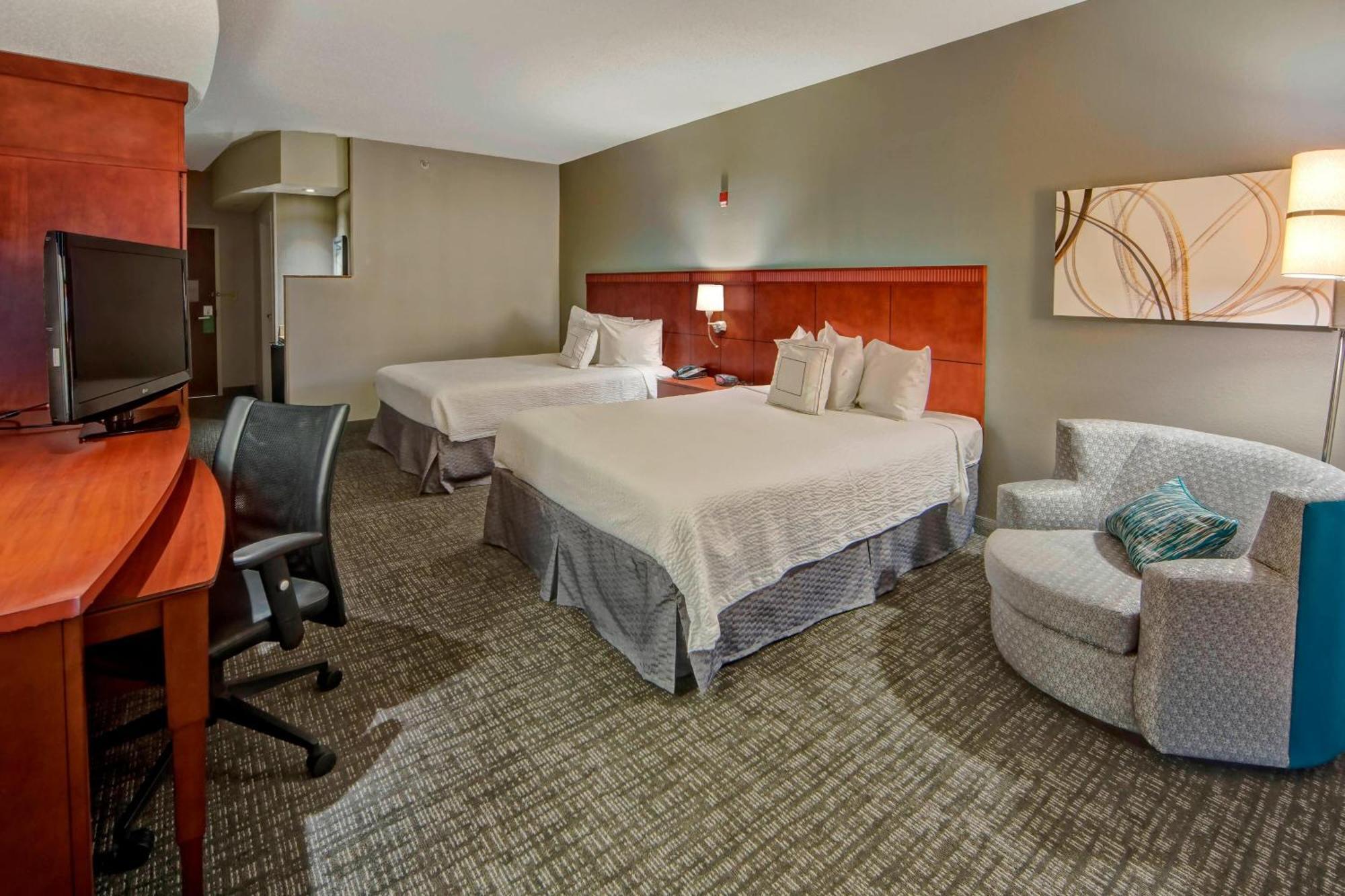 ホテル Courtyard By Marriott Memphis サウスヘイブン エクステリア 写真