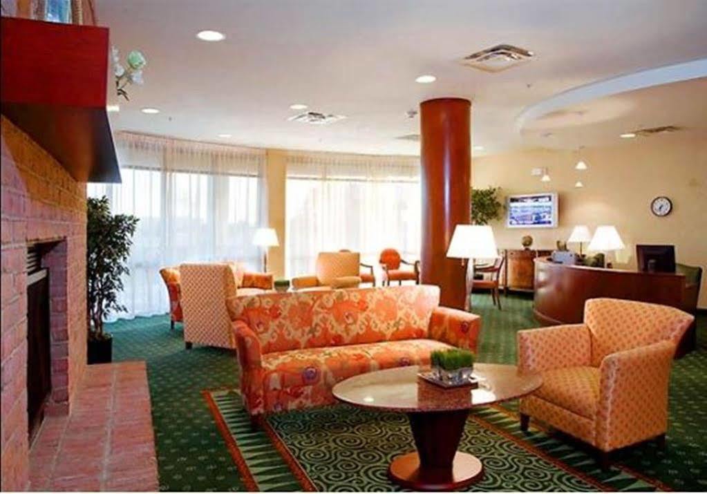 ホテル Courtyard By Marriott Memphis サウスヘイブン エクステリア 写真